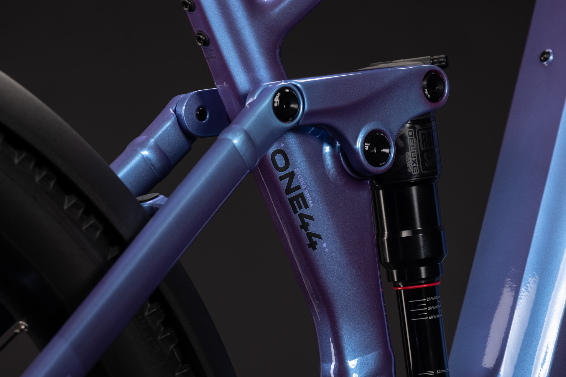Stereo Hybrid ONE44 Pro 800 FE blueiris´n´purple