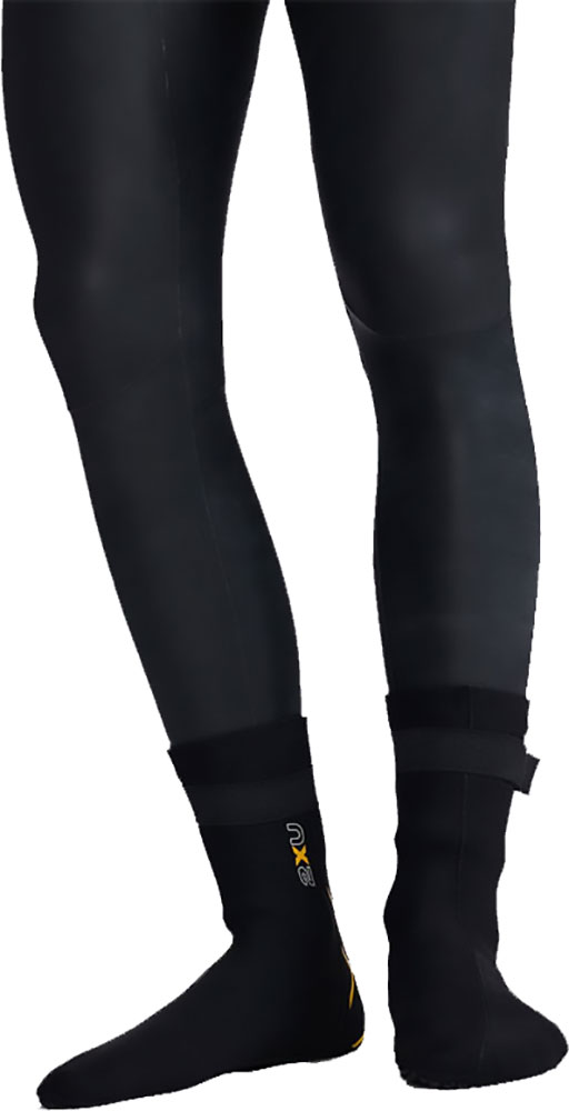 2XU_Propel-Neoprene-Schuhe_2X-UW7023E-BLKABN_1.jpg
