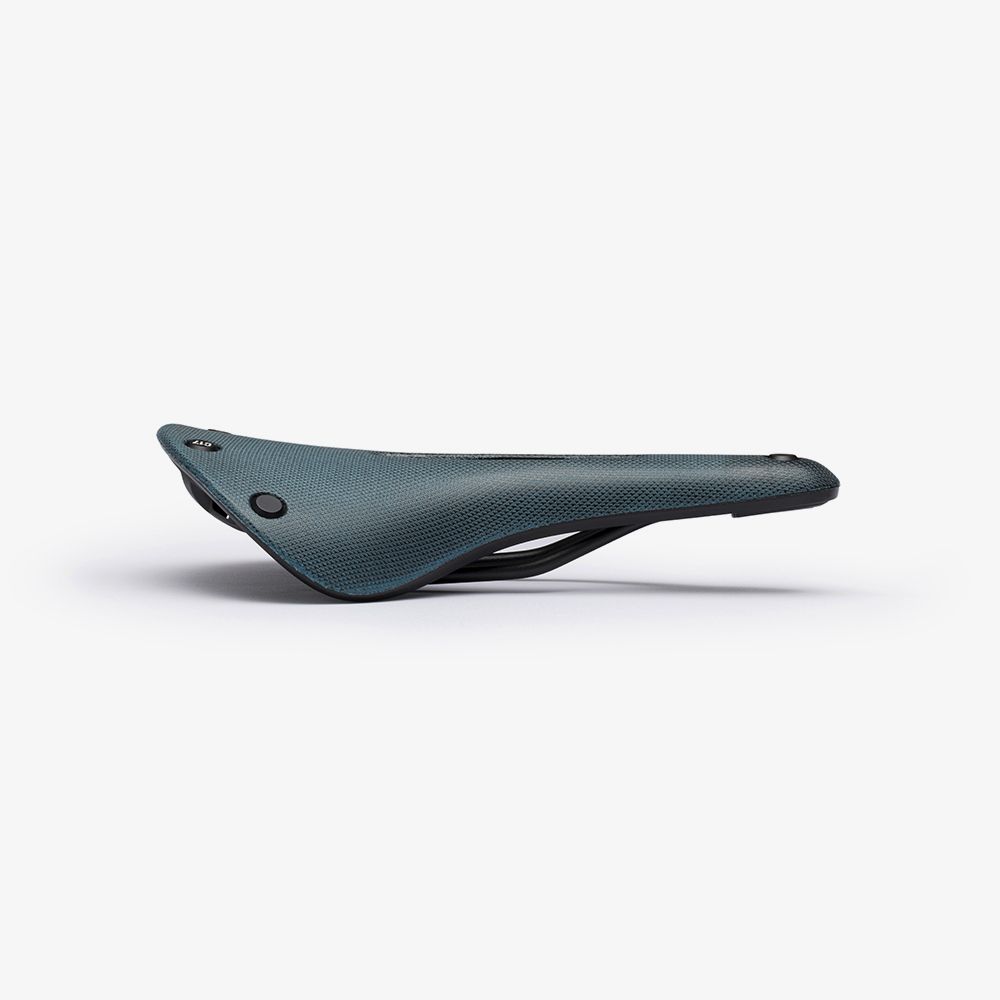 c17_carved_octane_cambium_saddle_side.jpg