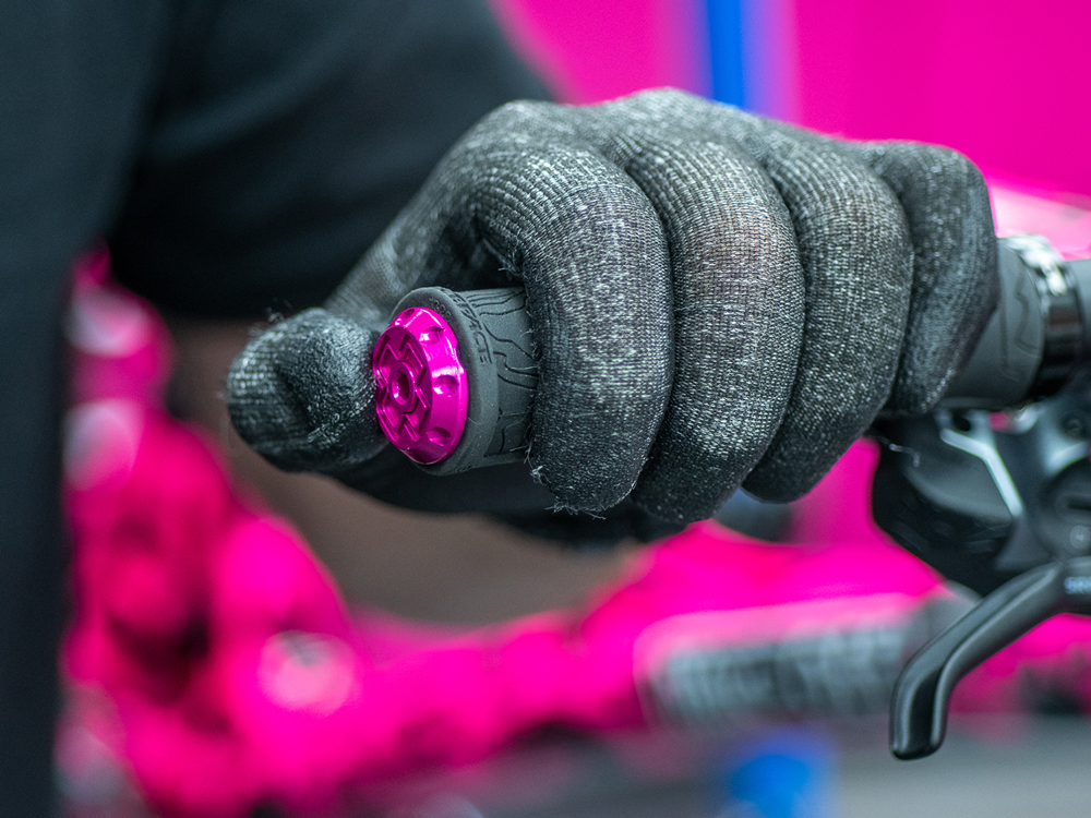 muc-off MU-TIR-2293-1 20114126 Stealth Tubeless Puncture Plugs 19.jpg