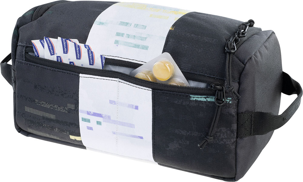401228905-WASH-BAG-dt02.jpg