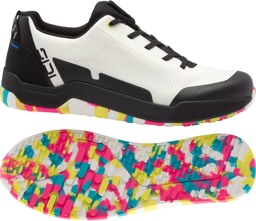 Motus Weiss/Schwarz - MTB Gravity Schuhe