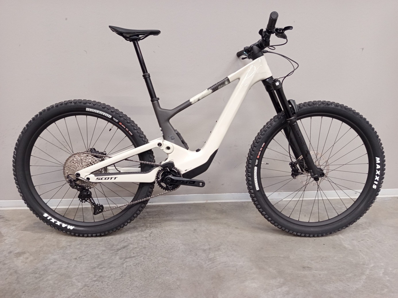 Voltage eRIDE 920 w kolorze piaskowo-beżowym (towar z returów)