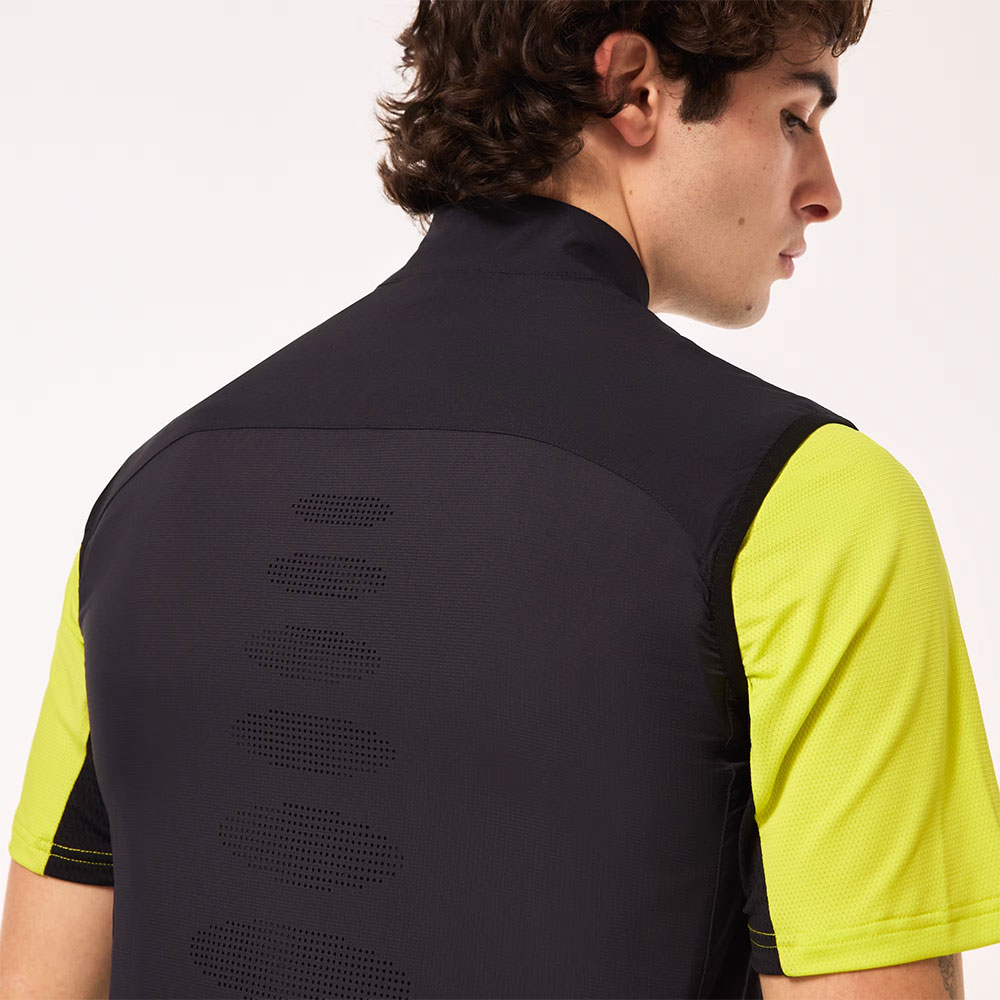 Oakley_Elements-MTB-Vest_FOA405453 02E_ (6).jpg