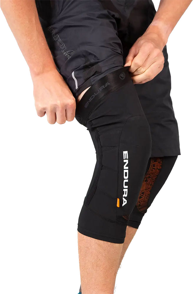 Endura_MT500-Ghost-D30-Knieprotektoren_E1275BKS-M_2.jpg