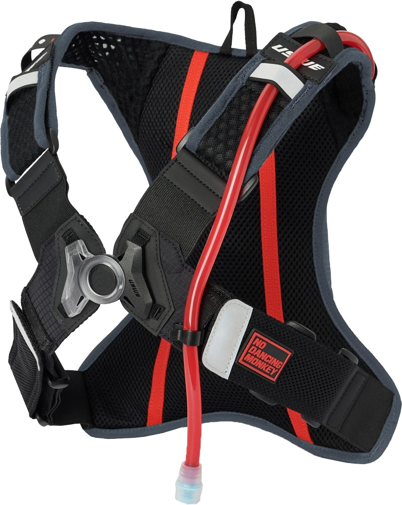 202076047-Outlander-2L-Hydration-Pack---Trinkrucksack(2).jpg