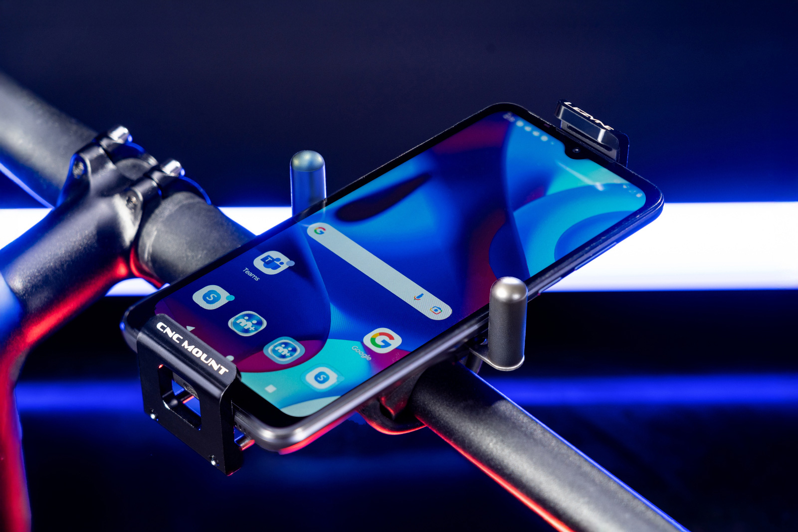Lezyne 1-PH-CNCPHMT-V104 20163839 CNC Smartphonehalterung  (3).jpg