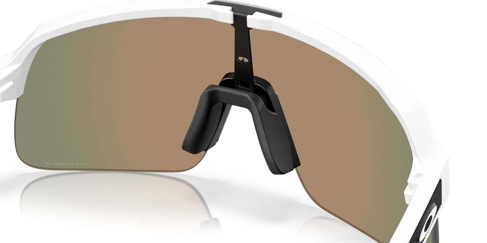 Oakley_0OO9496__949602_ (4).jpg
