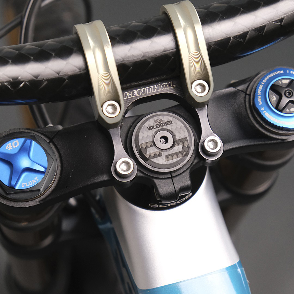 unleazhed 20117856 Unloose CF01 Top Cap Carbon Ahead Kappe 3.jpg