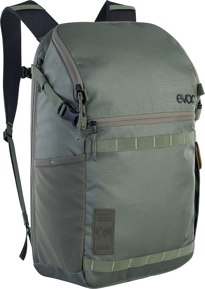 401318332-TRAVEL-BACKPACK-22-dt00.jpg