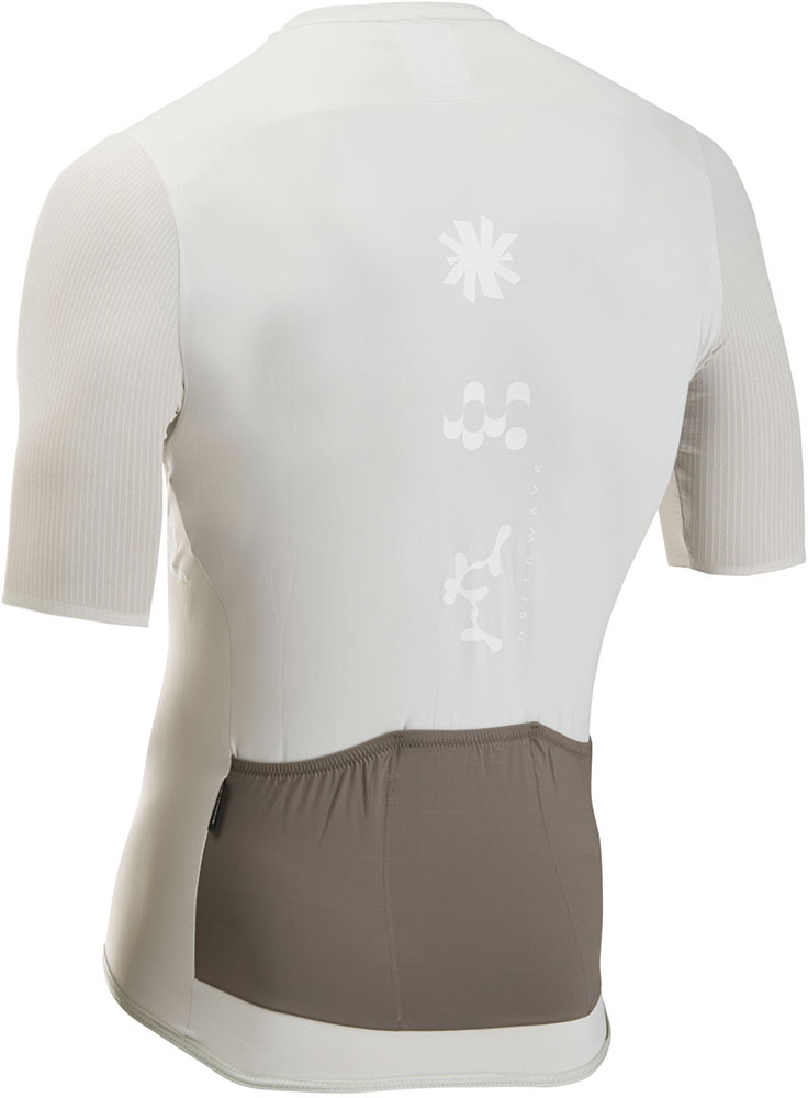 Northwave_89251157 _Essence_Evo_Trikot (2).jpg