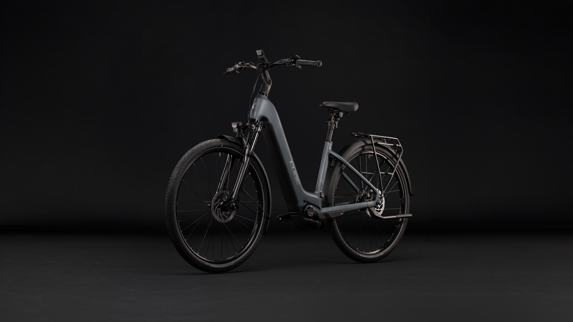 Touring Hybrid Deluxe SLX 800 gris mate y cromo, con acceso fácil