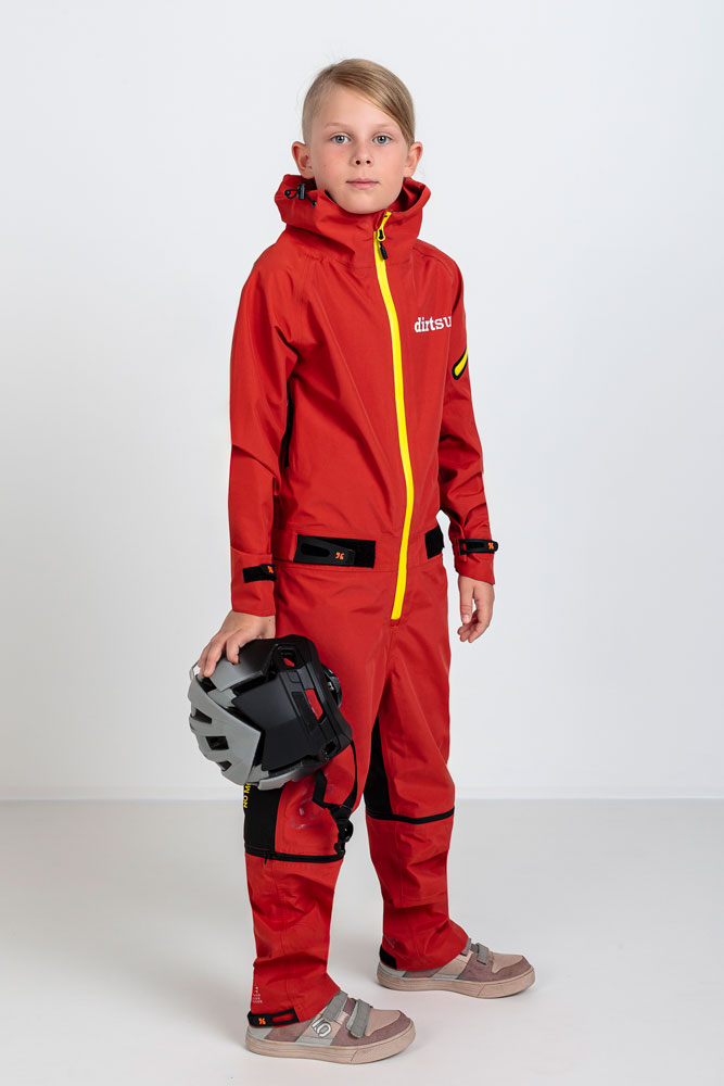 dirtlej-20250080-20250081-dirtsuit-kids-edition-studio-4.jpg