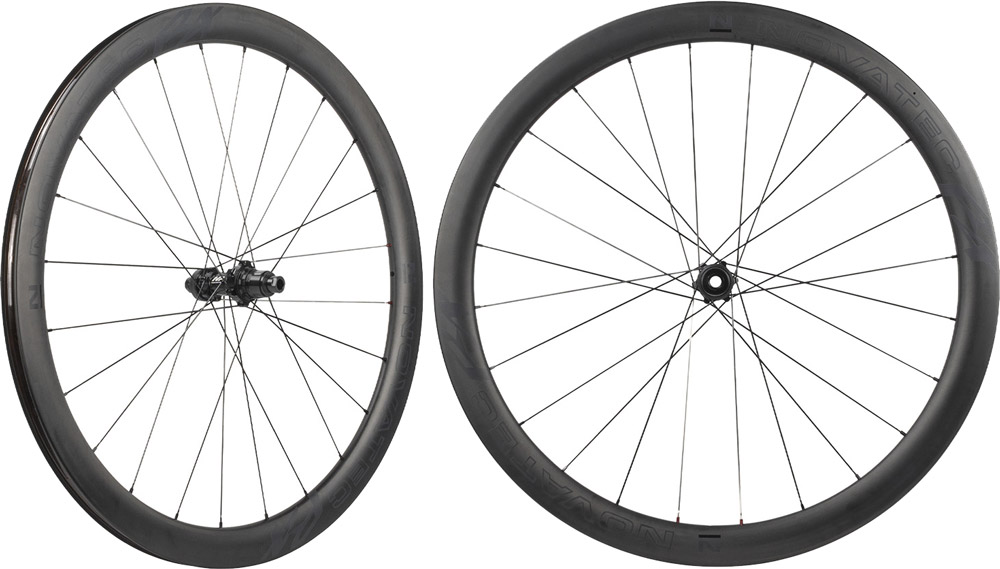 R4-DISC-CL-PRO-XDR-R4-Disc-CL-Pro-Carbon-Laufradsatz.jpg