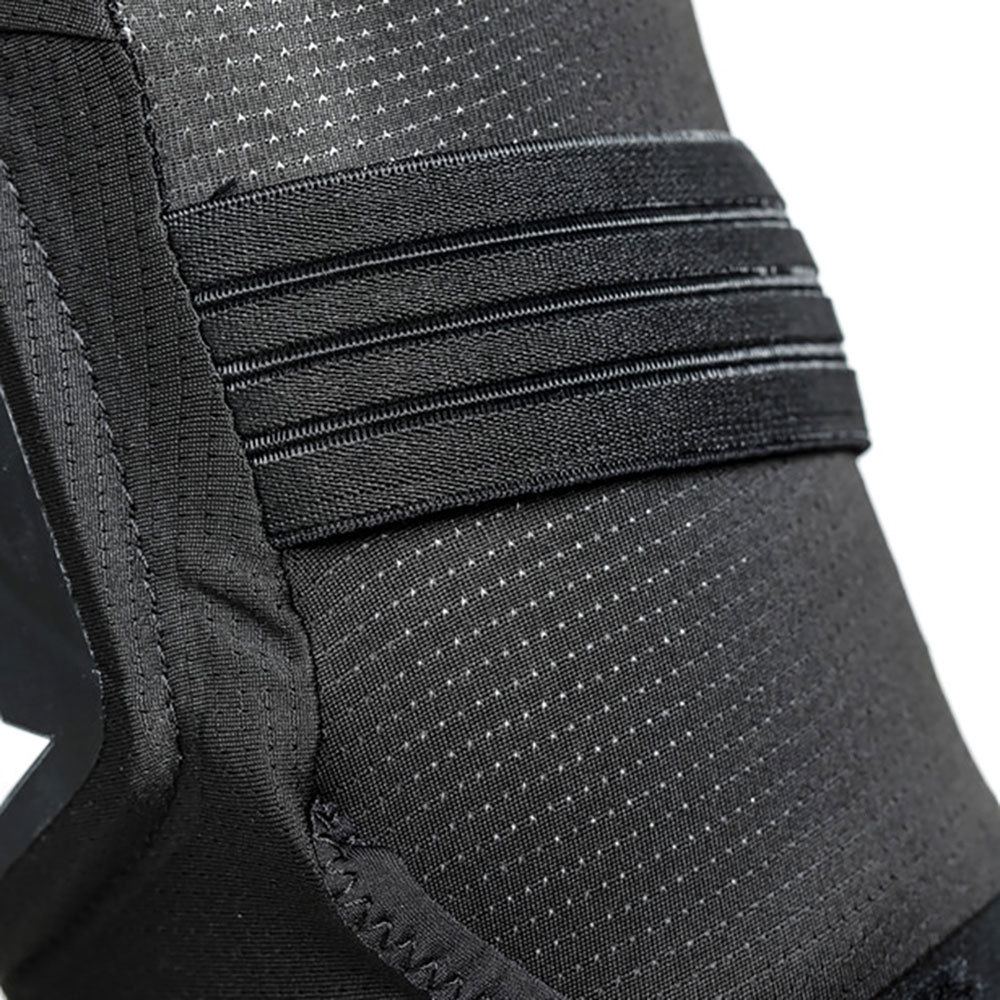 Dainese-Trail-Skins-Pro-Knieprotektoren-3879717-001-(7).jpg