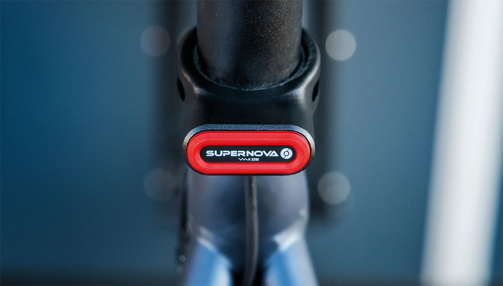 Supernova-TL3-Mini-12V-Seatpost-Clamp-(2).jpg