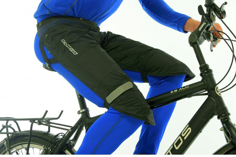 rainlegs_on_bike.jpg