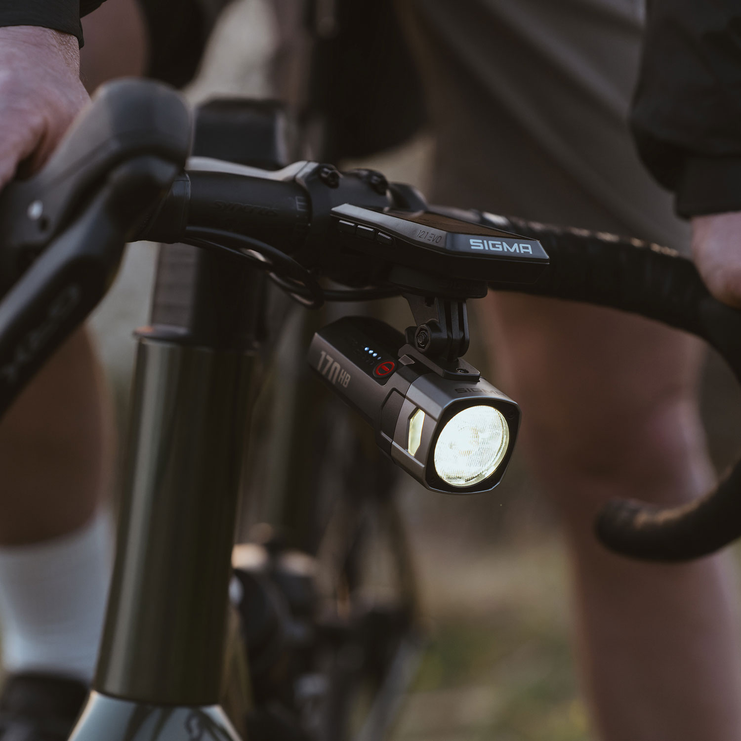 AURA 170 HB LINK Front Light