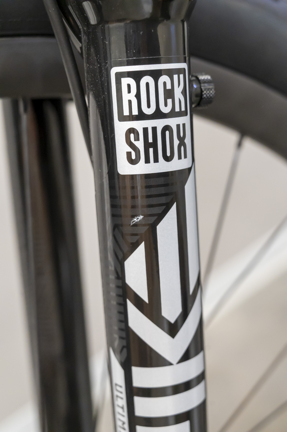 Spark 900 EVO Carbon Black (New item with a paint fault)