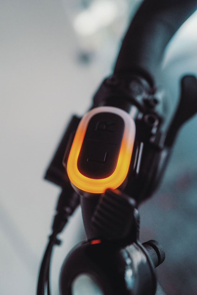 38061_REMOTE_CONTROL_INDICATOR_LIGHT_HYP_E_ (2).jpg