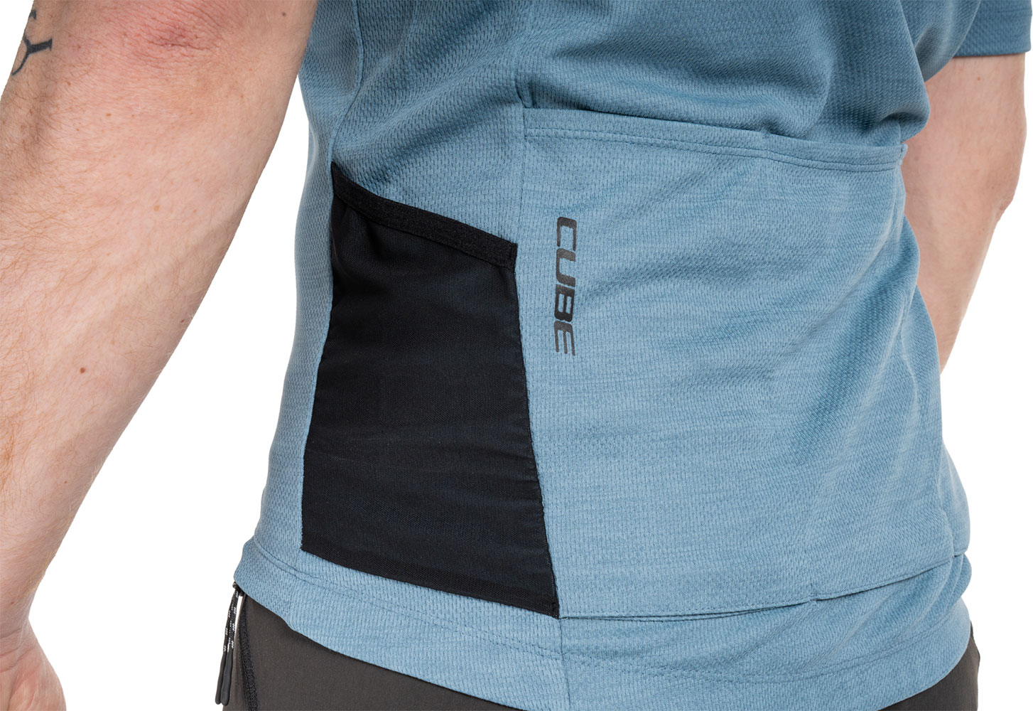 CUBE_12659_Gravel_Cargo_Full_Zip_Trikot (2).jpg