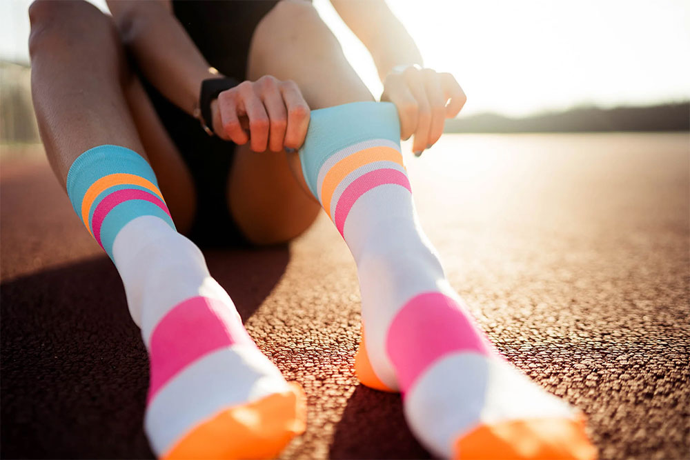 Incylence_Ultralight-Tracks-Socken_01022541_ (4).jpg