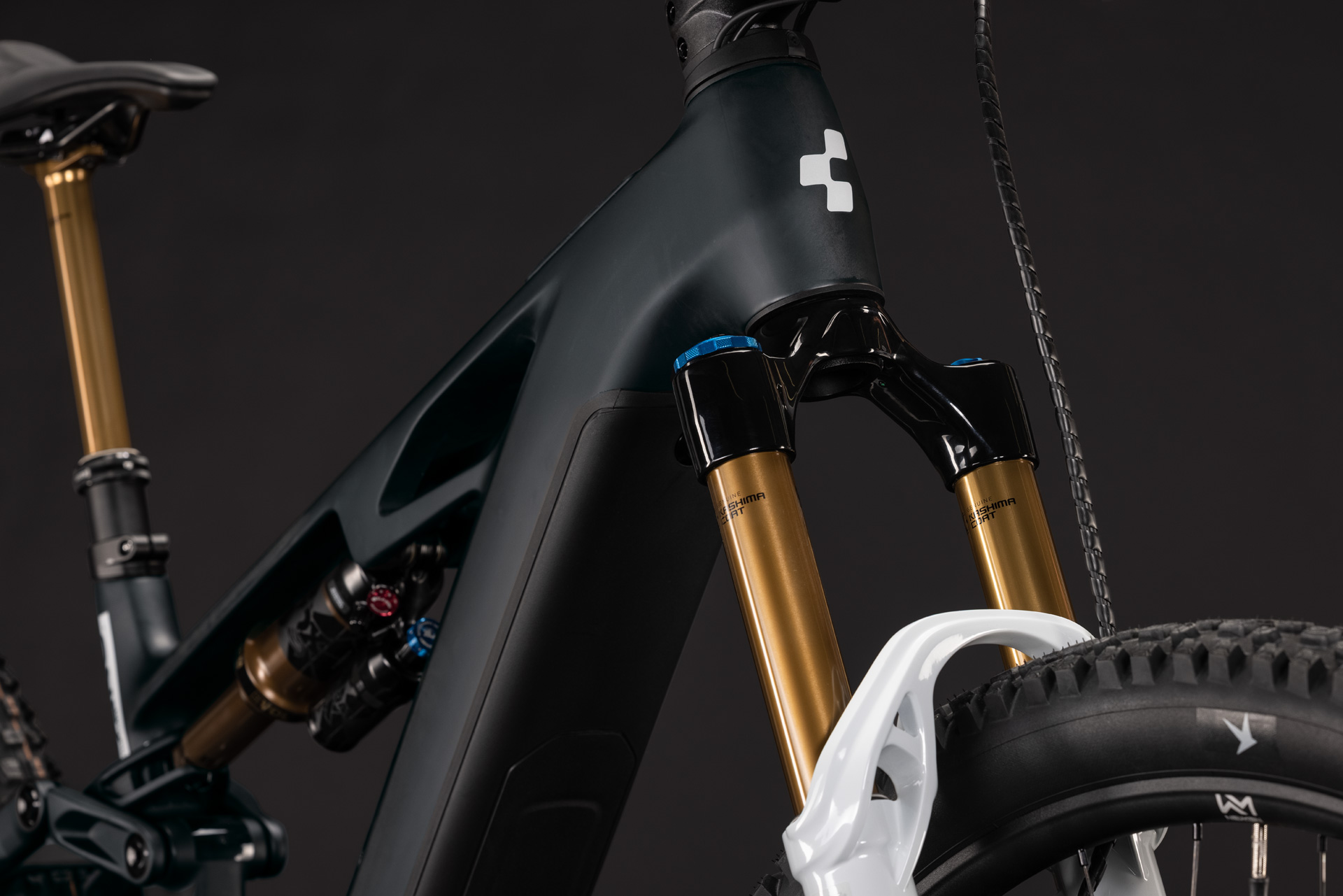 Stereo Hybrid ONE44 HPC AT 800 carbon´n´white