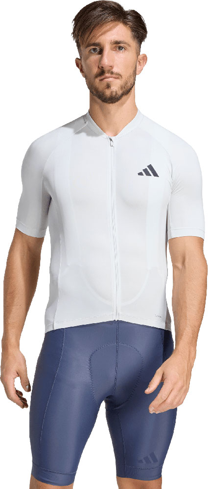 Adidas_JZ6760_Essentials (2).jpg