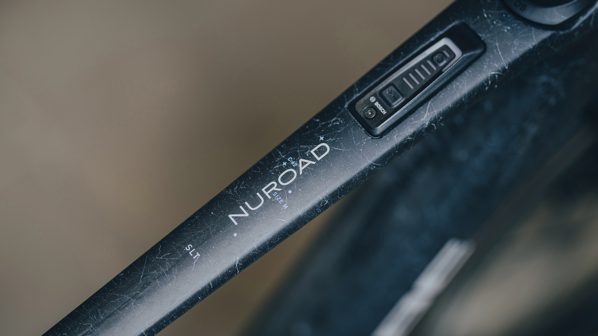 Nuroad Hybrid C:62 SLT 400X onyxfibre´n´blue
