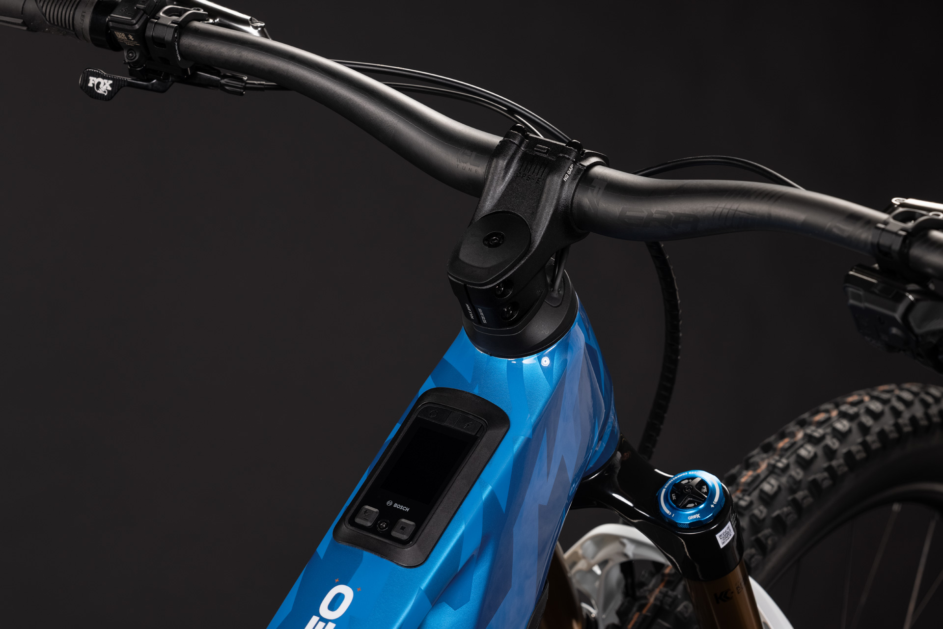 Stereo Hybrid ONE44 HPC AT 800 actionteam