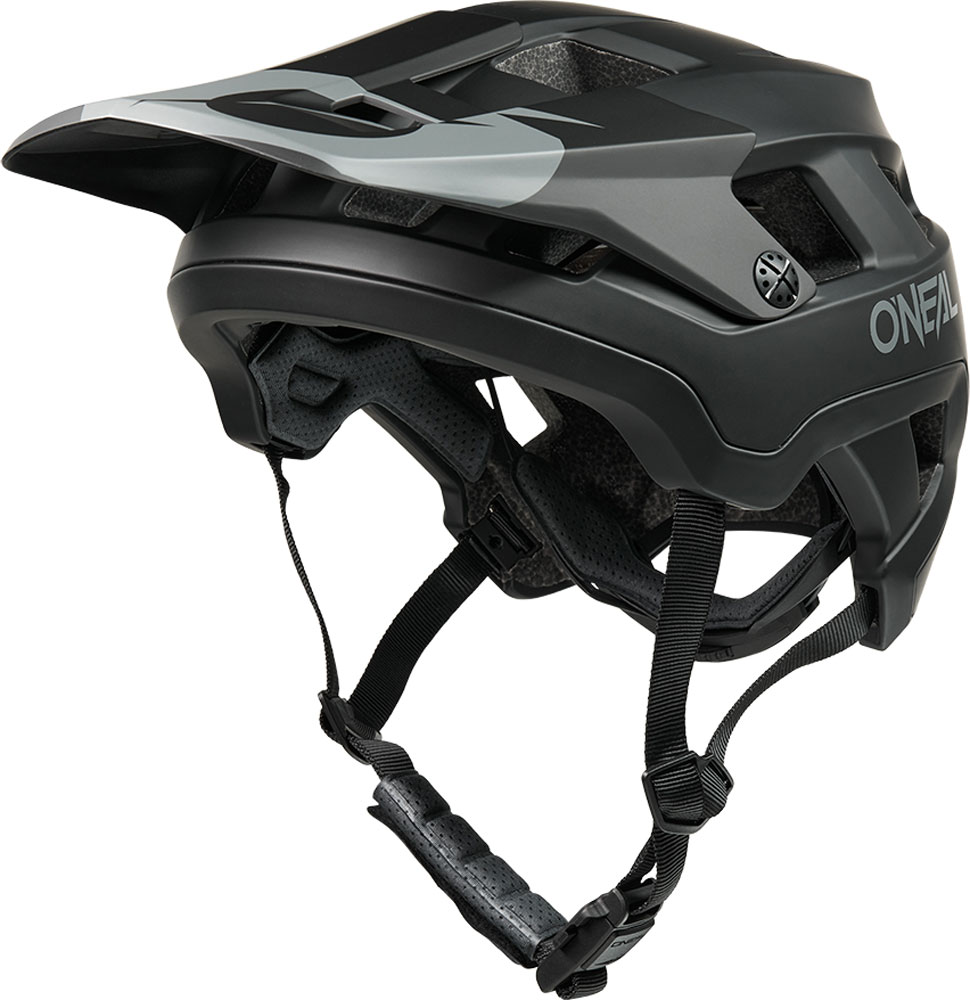 Test du casque O'Neal Sierra R en noir et gris taille M