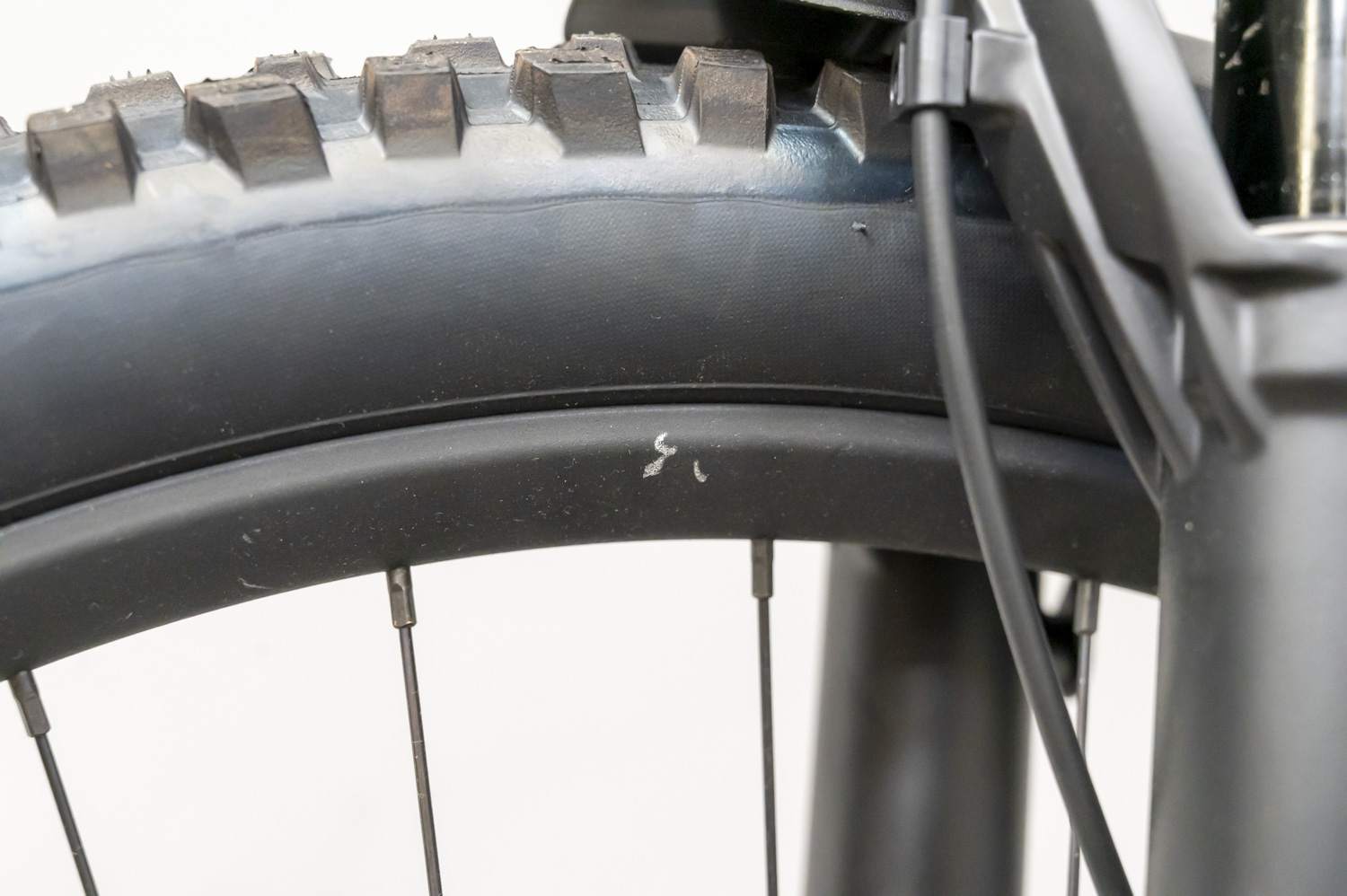 Voltage 910 Carbon Black (returned item)