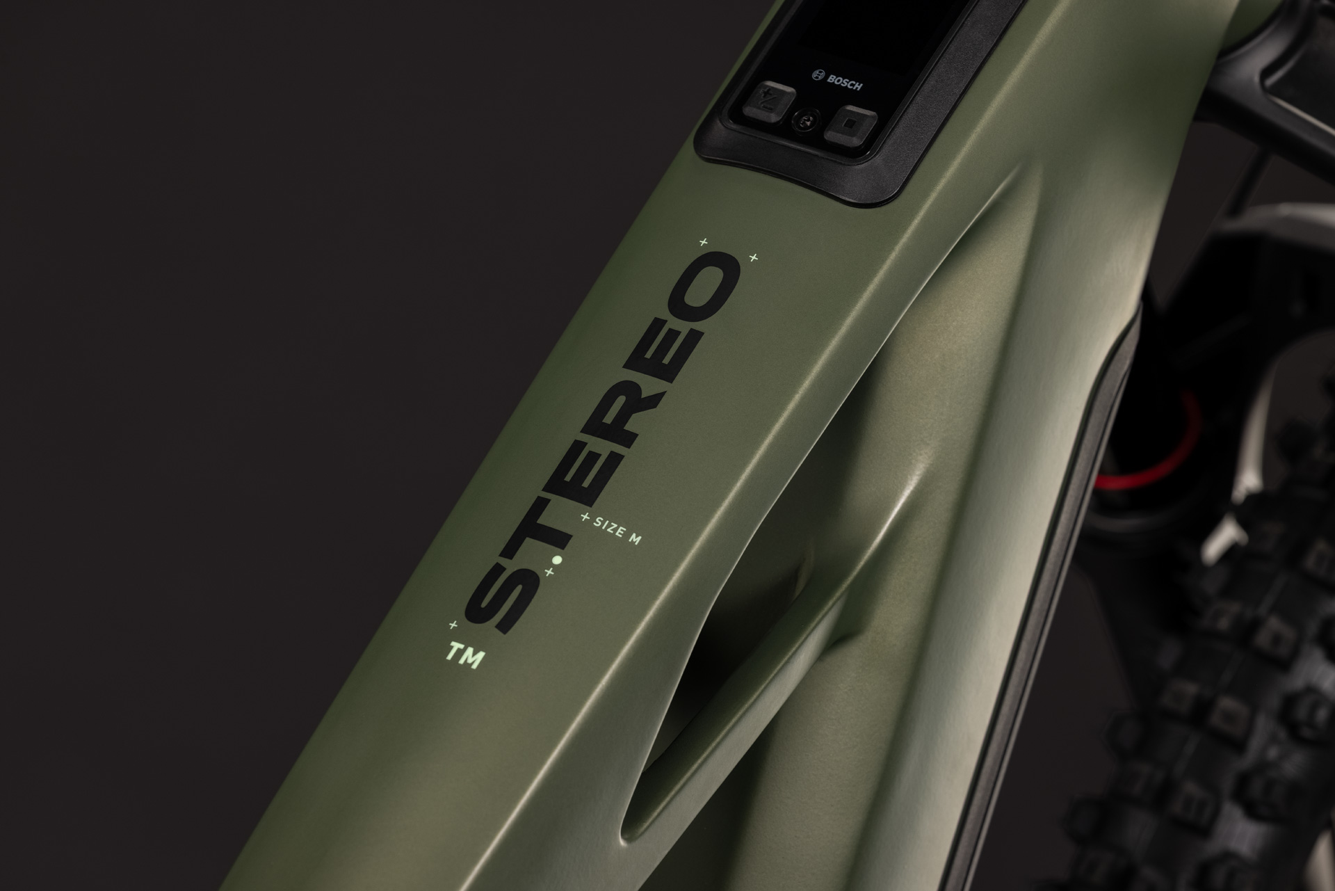 Stereo Hybrid ONE77 HPC TM 800 reedgreen´n´gills