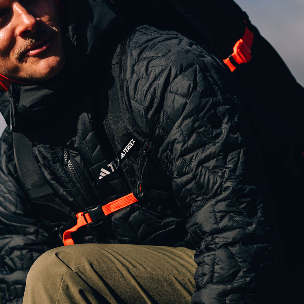 Adidas_XperiorLooseFillHooded_JI8573_Outdoorjacke_ (6).jpg