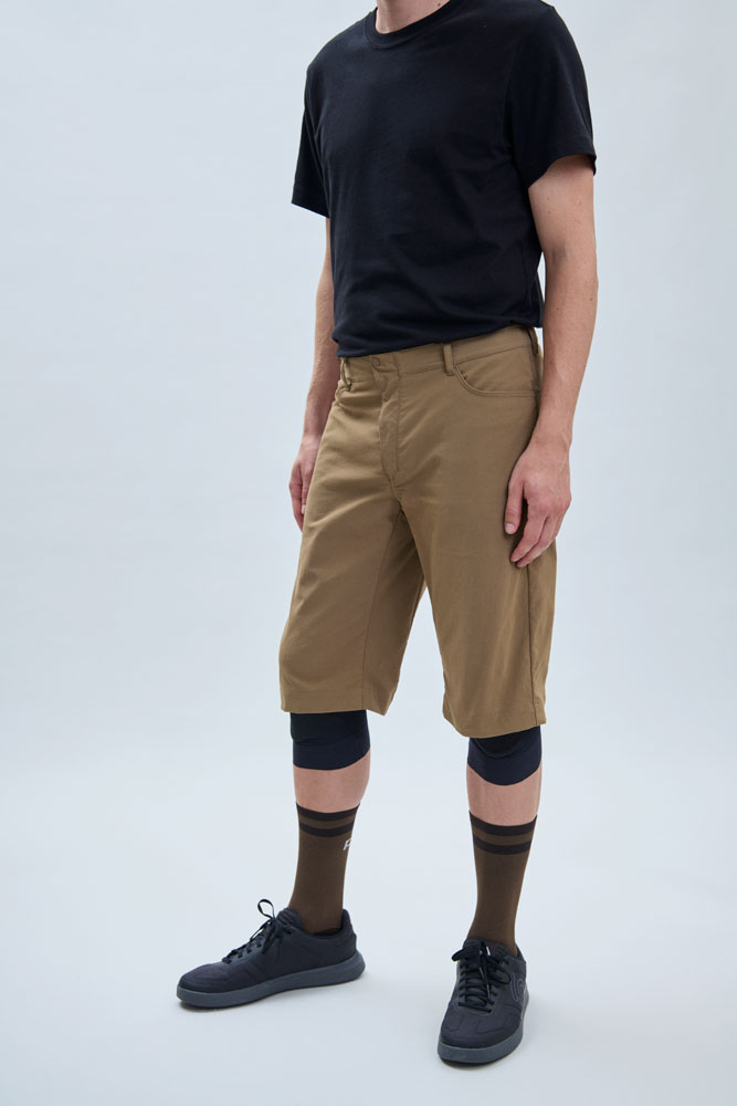 POC_52767-M's-Essential-Casual-Shorts-1828-MTBShorts_ (5).jpg
