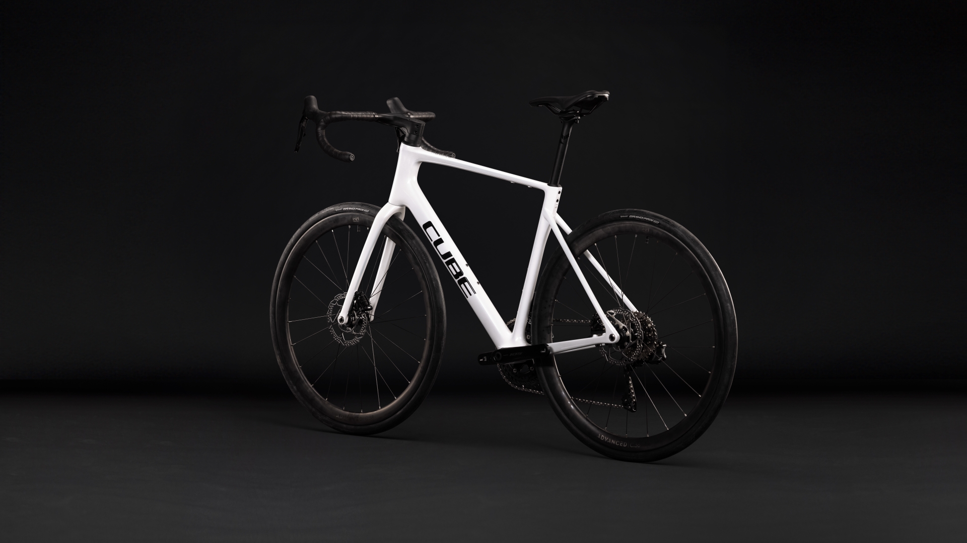 Attain C:62 SLX metallicwhite´n´black