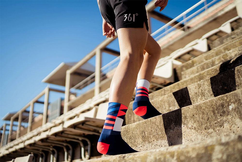 Incylence_Ultralight-Elements-Socken_01025021_ (5).jpg
