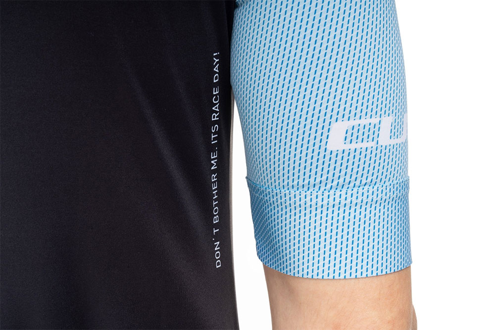 CUBE_11991_RoadXC_Teamline_Trikot (1).jpg