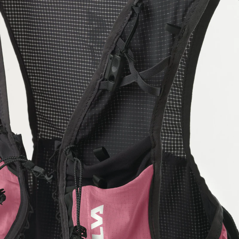 Strive_Fly_Vest_Rose_detail_2_f8aac434-b7cd-4bcb-a5d1-a520be795a95.png