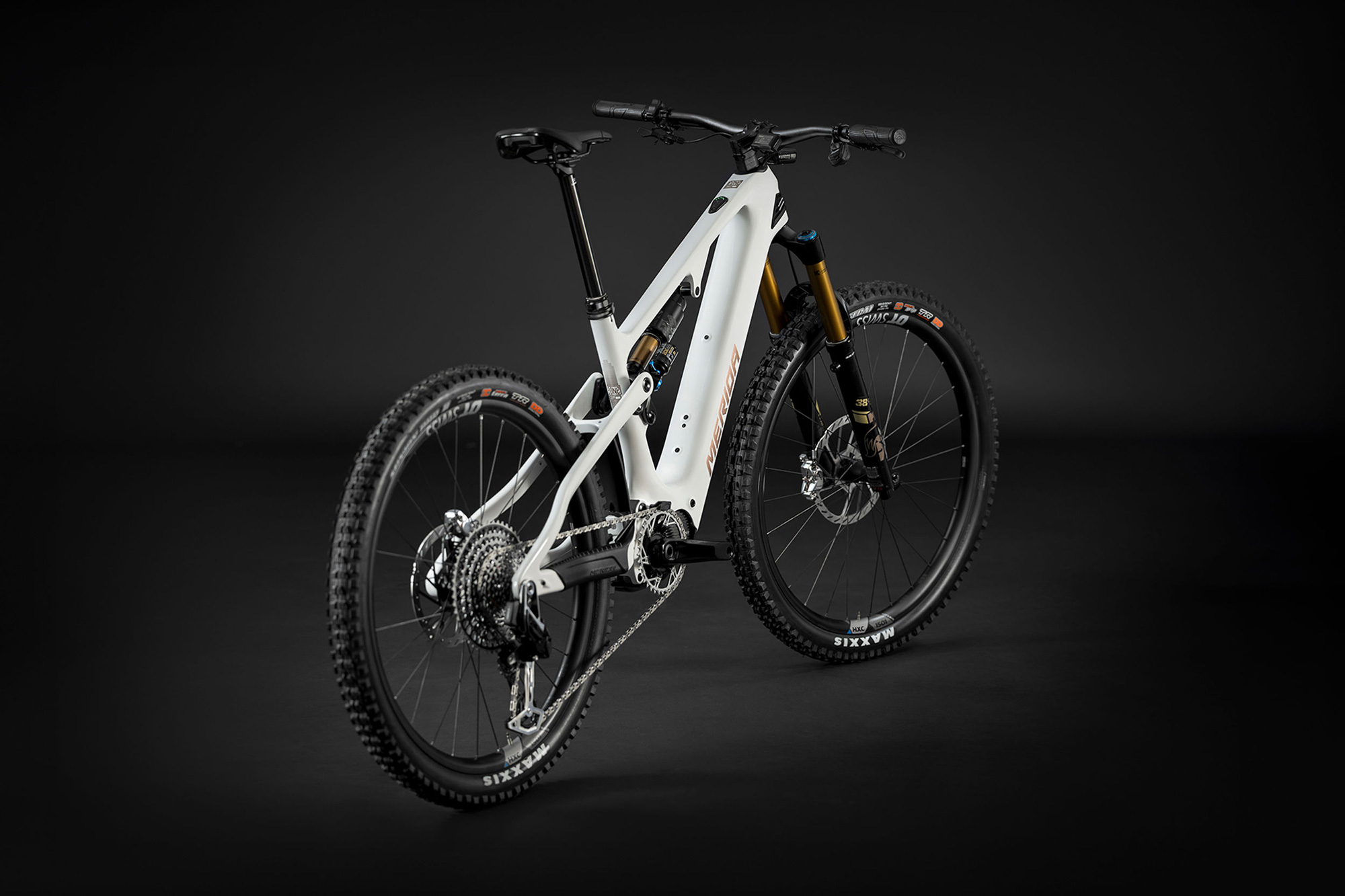 eONE-SIXTY 10K III1 Snow White Bronze
