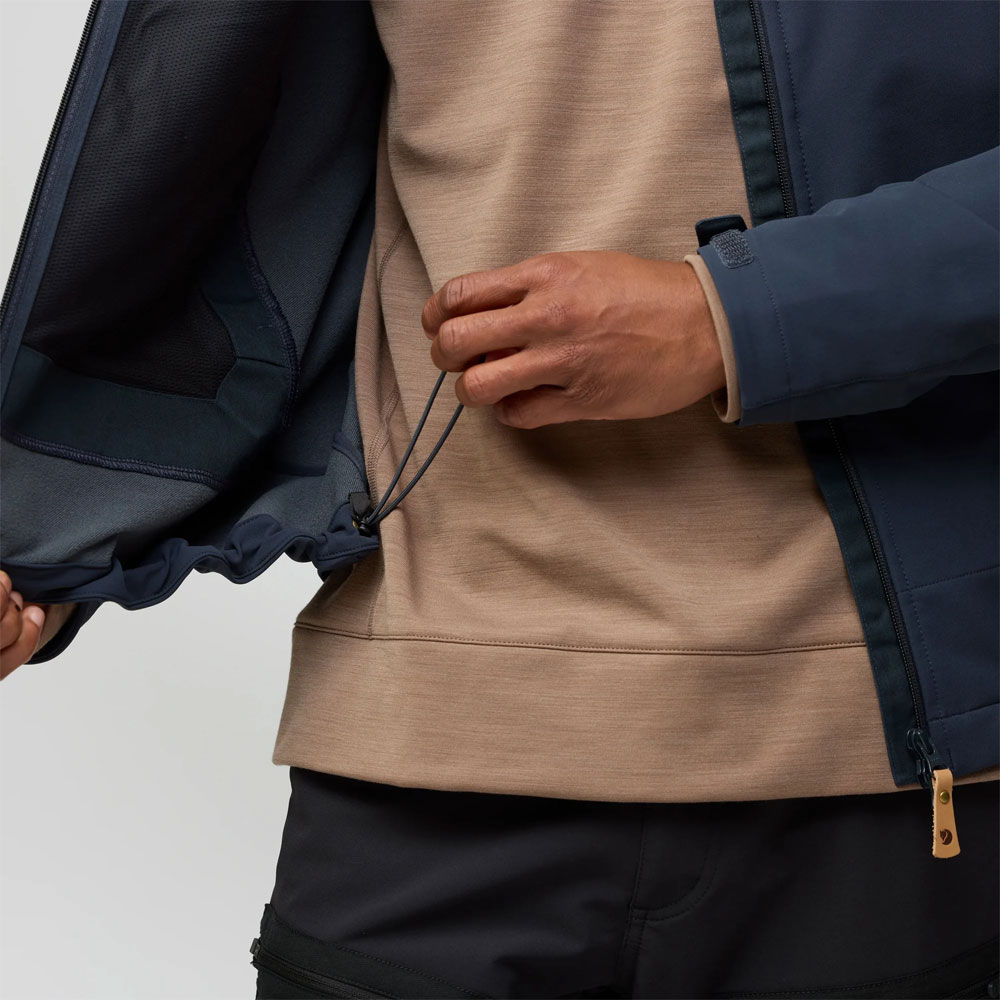 Fjällräven_F12500174_Keb_Agile_Winterjacke (6).png