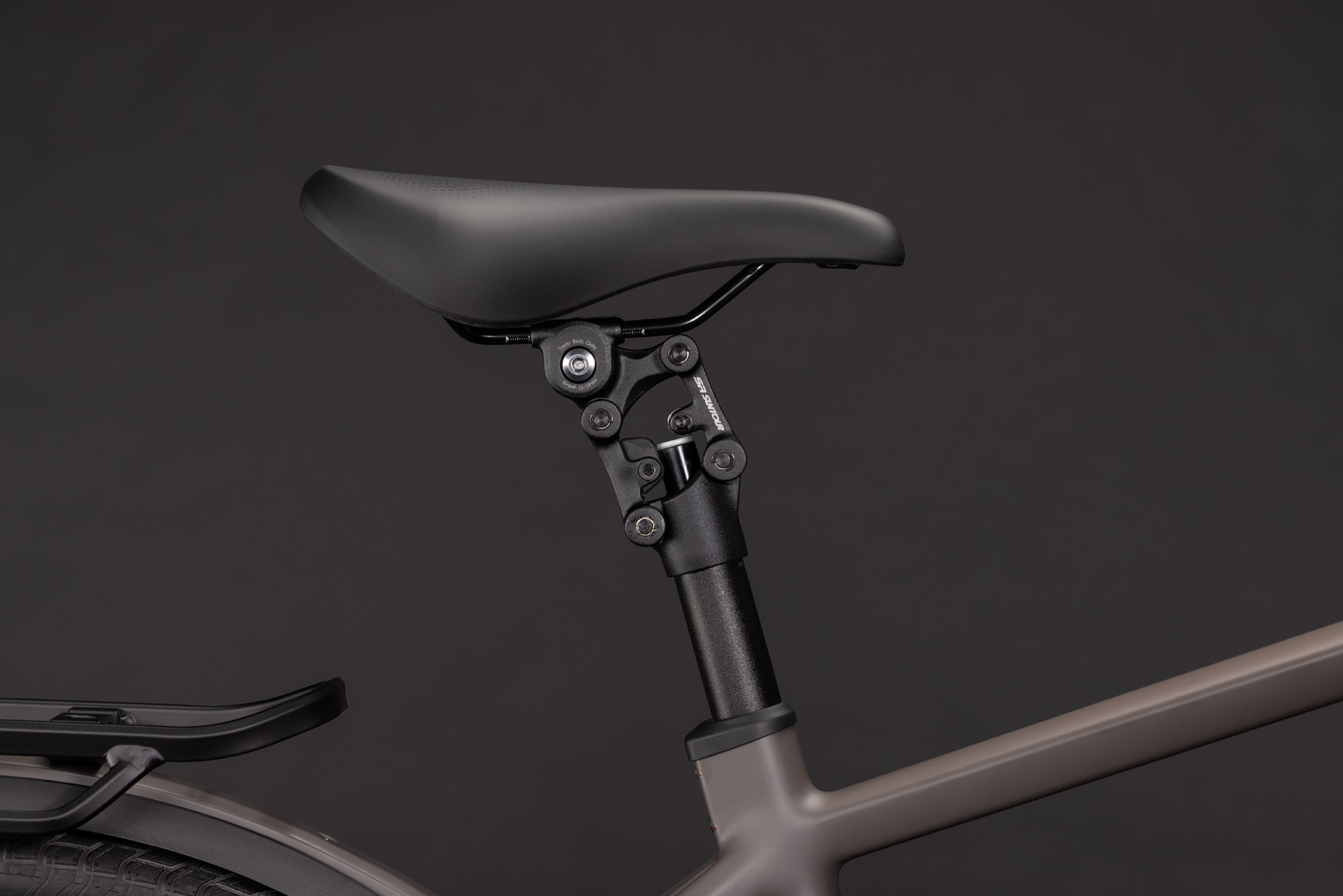 Kathmandu Hybrid ONE 800 cedar´n´chrome