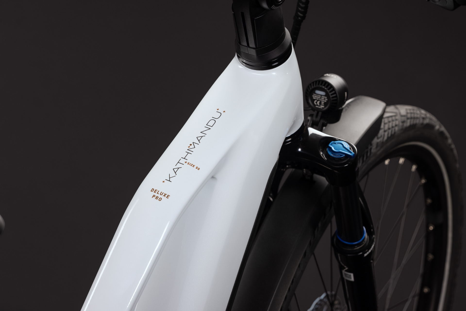 Kathmandu Hybrid Deluxe Pro 800 metallicwhite´n´chrome Trapeze