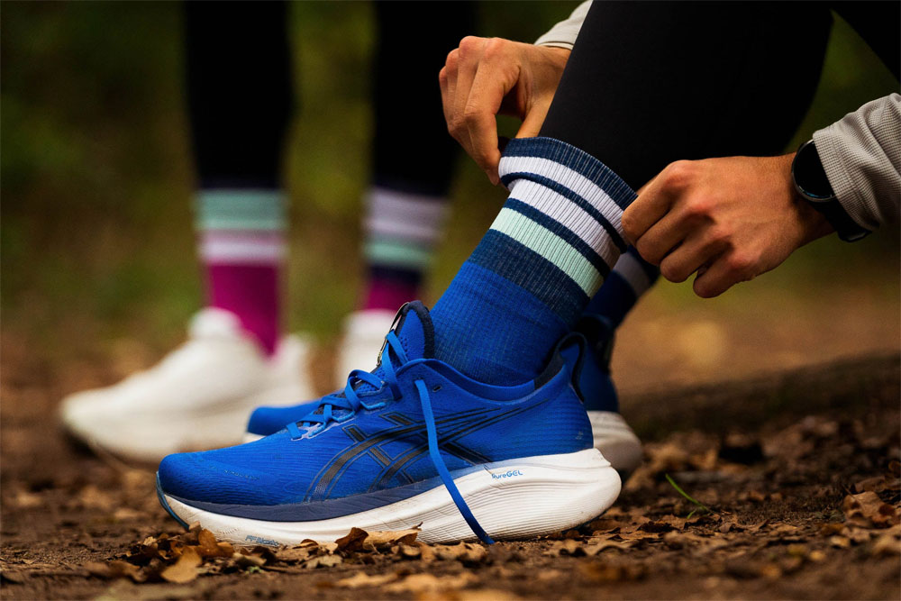 incylence-merino-socks-high-cut-strive-blue-cyan-4.jpg