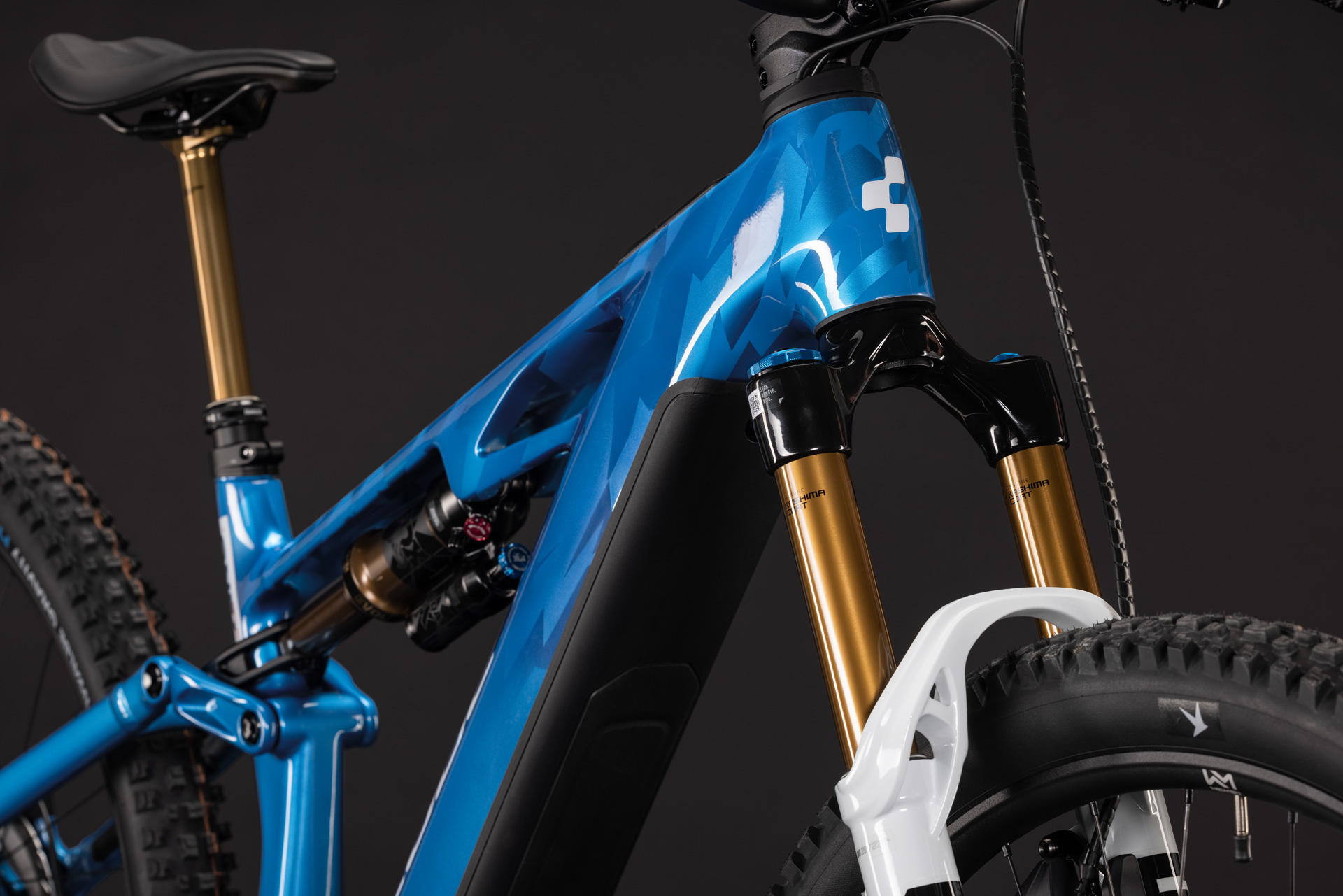 Stereo Hybrid ONE44 HPC AT 800 actionteam