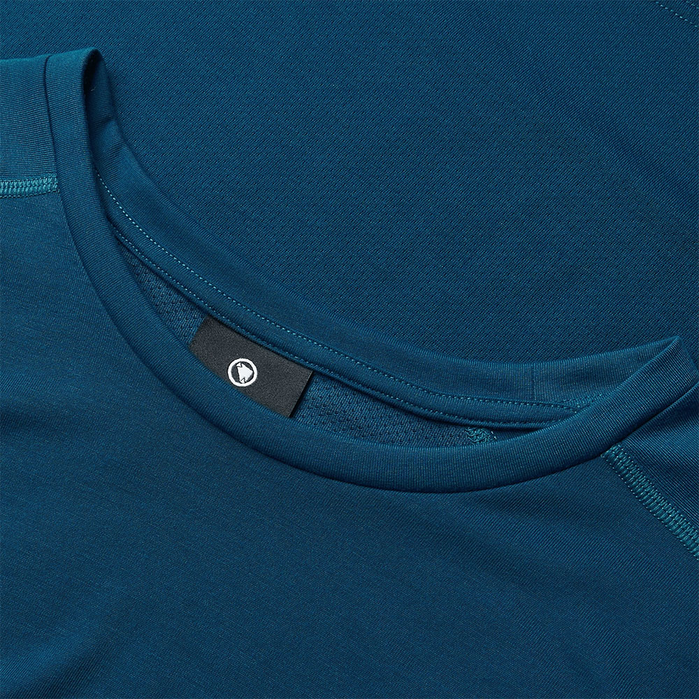 Endura_RE5200BAB_Loop_Tech_Tee_Funktionsunterhemd_langarm (2).jpg