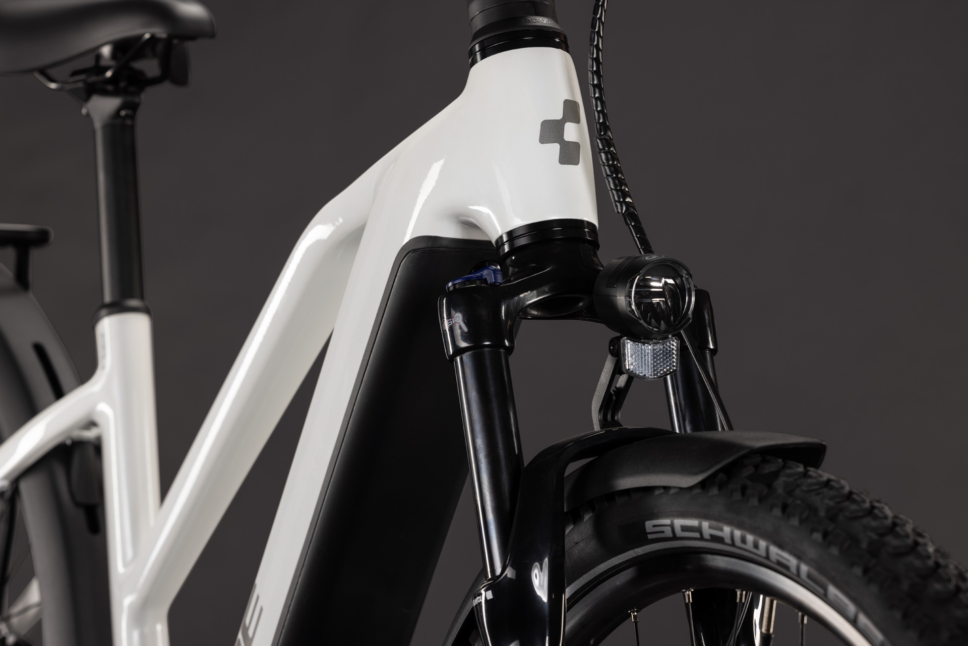 Nuride Hybrid Performance 720 metallicwhite´n´grey Trapeze