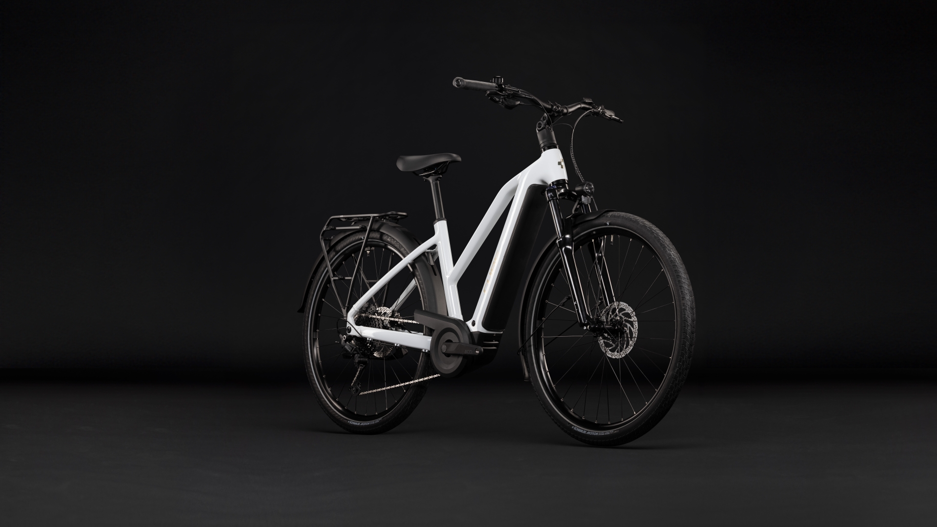 Touring Hybrid ONE 600 metallicwhite´n´chrome Trapeze