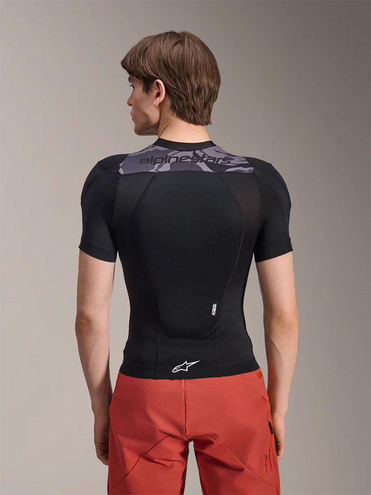 Alpinestars_1651425_Motion_Plasma_Protektorenjacke (2).jpg