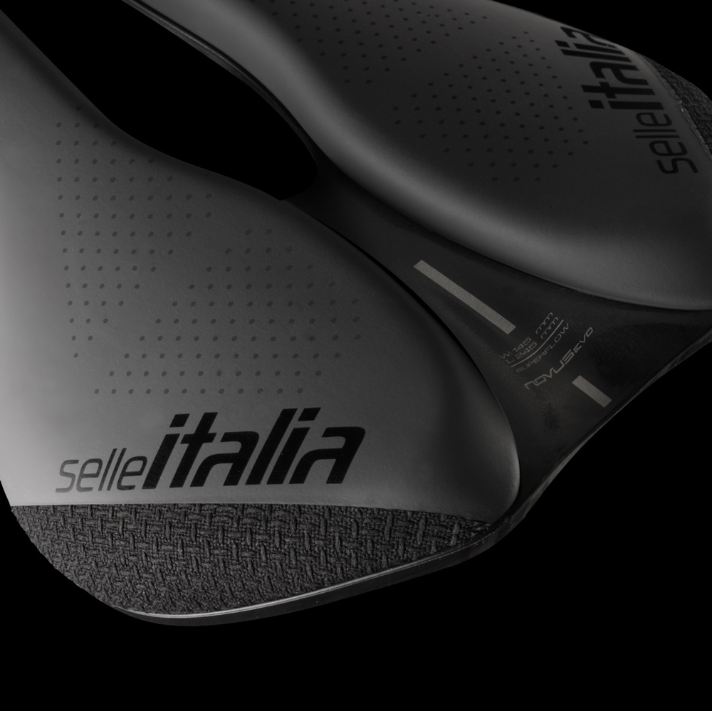 Selle Italia NOVUS Boost Evo X-Cross TM Superflow Saddle Men